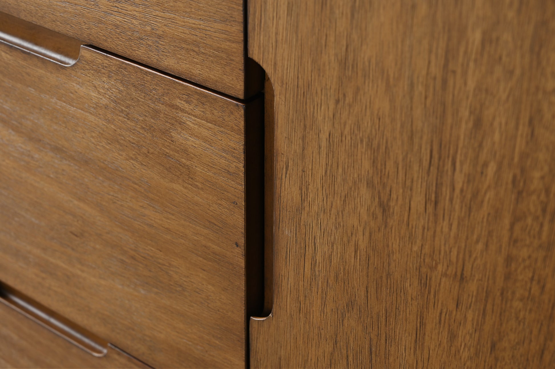 VanityArt walnut vanity close-up of drawer integrated pull handle and door panel wood grain detail